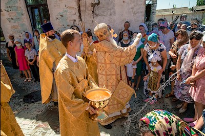 Божественная литургия в храме во имя святых первоверховных апостолов Петра и Павла г. Аткарска