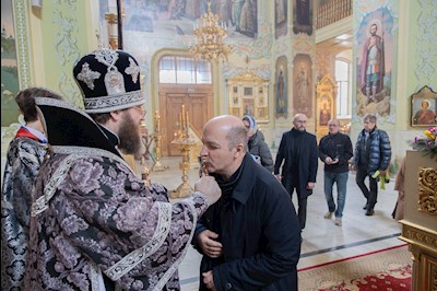 Митрополит Игнатий совершил Литургию Преждеосвященных Даров в Покровском соборе г. Саратова