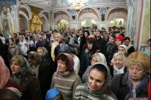 Рождественская Божественная литургия в Свято-Троицком кафедральном соборе Саратова