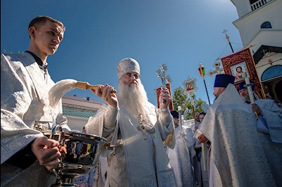 Божественная литургия в Вознесенско-Пантелеимоновском храме с. Усть-Курдюм Саратовского района