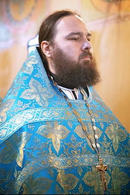 Митрополит Игнатий возглавил соборное архиерейское богослужение в Свято-Троицком кафедральном соборе г. Покровска (Энгельса)