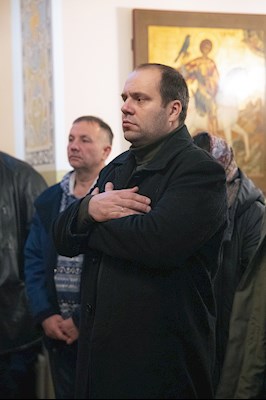 Митрополит Игнатий совершил Великое освящение храма святителя и Чудотворца Николая села Долгий Буерак Гагаринского района г. Саратова и Божественную литургию в новоосвященном храме