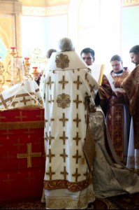 Митрополит Лонгин совершил Великое освящение Вознесенского храма Вознесенско-Пантелеимоновской церкви с. Усть-Курдюм