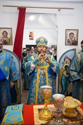 Митрополит Игнатий совершил Великое освящение храма в честь иконы Божией Матери «Спорительница хлебов» с. Кувыка и первую Божественную литургию в новоосвященном храме