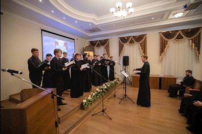 Митрополит Игнатий вручил дипломы выпускникам СПДС