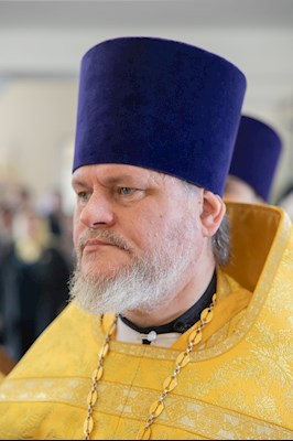 Митрополит Игнатий совершил Божественную литургию в Трехсвятительском храме г. Саратова