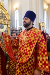 Божественная литургия в храме великомученика Георгия Победоносца г. Саратова