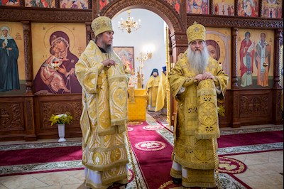 Божественная литургия в храме в честь Нерукотворного Образа Спасителя г .Саратова