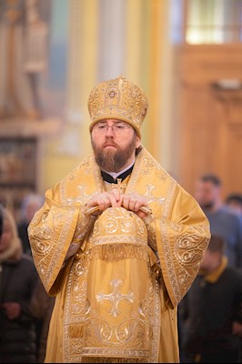 Митрополит Игнатий совершил Божественную литургию и молебен на новый год в Покровском соборе г. Саратова