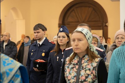 Митрополит Игнатий совершил всенощное бдение в храме святителя Тихона, епископа Воронежского, Задонского чудотворца, г. Саратова