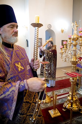 Митрополит Игнатий совершил всенощное бдение с чином воздвижения Креста в кафедральном соборе Живоначальной Троицы г. Вольска