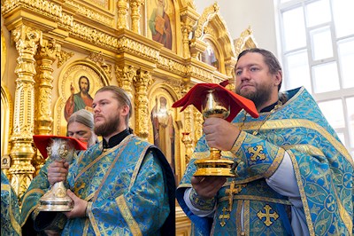 Божественная литургия в храме в честь Казанской иконы Божией Матери г. Саратова