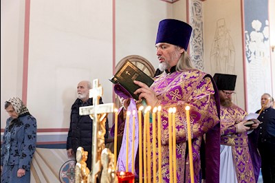 Божественная литургия в Свято-Никольском мужском монастыре г. Саратова