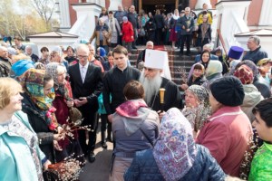 Божественная литургия в храме в честь Покрова Пресвятой Богородицы г. Саратова