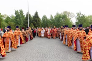 Состоялось соборное служение архиереев и духовенства Саратовской митрополии