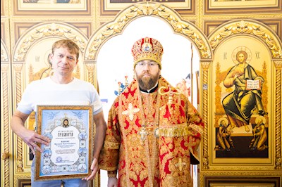 Митрополит Игнатий совершил Великое освящение храма Архангела Михаила с. Курдюм и первую Божественную литургию в новоосвященном храме