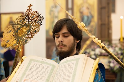 Митрополит Игнатий совершил всенощное бдение в храме святителя Тихона, епископа Воронежского, Задонского чудотворца, г. Саратова