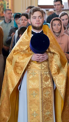 Божественная Литургия в храме святого апостола и евангелиста Иоанна Богослова при СПДС