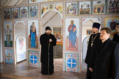 Митрополит Игнатий совершил Божественную литургию в Свято-Никольском храме с. Октябрьский Городок
