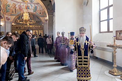 Божественная литургия в Свято-Никольском мужском монастыре г. Саратова