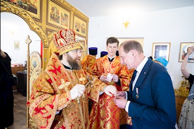 Митрополит Игнатий совершил Великое освящение храма Архангела Михаила с. Курдюм и первую Божественную литургию в новоосвященном храме
