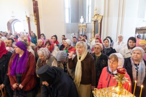 Божественная литургия в храме великомученика Георгия Победоносца г. Саратова