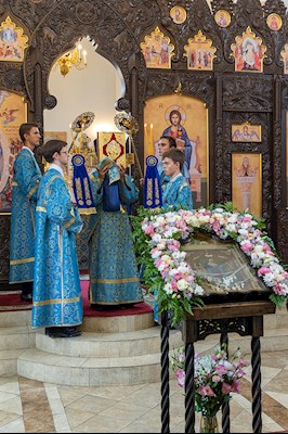 Божественная литургия в храма в честь иконы Божией Матери «Всех скорбящих Радость» г. Саратова