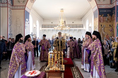 Божественная литургия в Свято-Никольском мужском монастыре г. Саратова