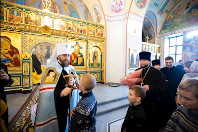 Митрополит Игнатий совершил Божественную литургию в Свято-Никольском мужском монастыре г. Саратова