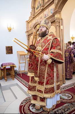 Митрополит Игнатий совершил великое освящение храма святых первоверховных апостолов Петра и Павла с. Куликовка Вольского района и Божественную литургию в новоосвященном храме