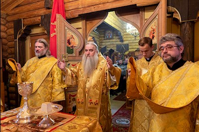 Митрополит Лонгин совершил Великое освящение храма Преображения Господня р.п. Соколовый