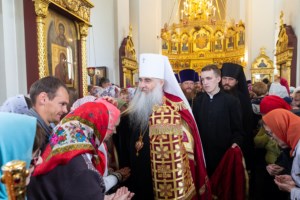 Божественная литургия в храме великомученика Георгия Победоносца г. Саратова