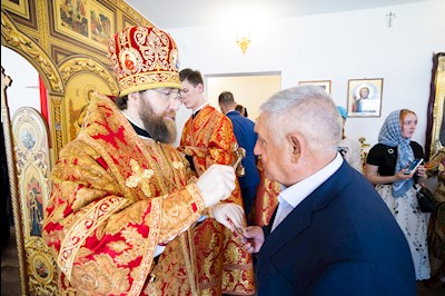 Митрополит Игнатий совершил Великое освящение храма Архангела Михаила с. Курдюм и первую Божественную литургию в новоосвященном храме