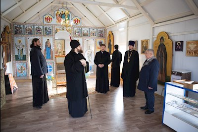 Митрополит Игнатий совершил Божественную литургию в Свято-Никольском храме с. Октябрьский Городок