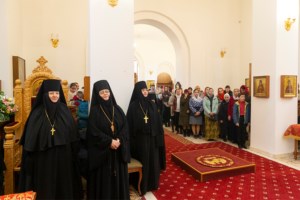 Божественная литургия в Свято-Алексиевском женском монастыре г. Саратова