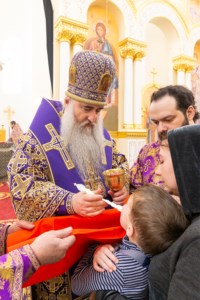 Божественная литургия в храме святителя Спиридона Тримифунтского г. Саратова
