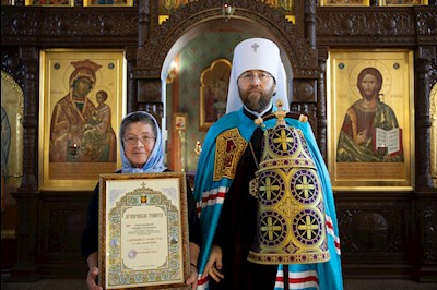 Митрополит Игнатий совершил Божественную литургию в Крестовоздвиженском храме г. Хвалынска