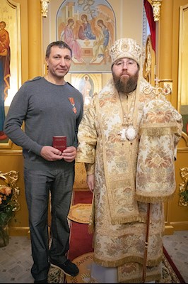 Митрополит Игнатий совершил Великое освящение храма святителя и Чудотворца Николая села Долгий Буерак Гагаринского района г. Саратова и Божественную литургию в новоосвященном храме