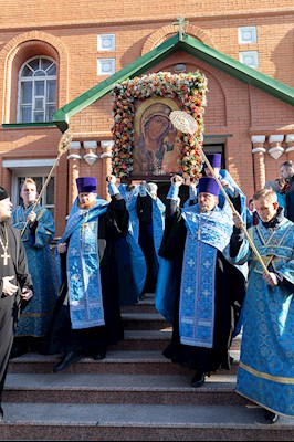 Божественная литургия в храме в честь Казанской иконы Божией Матери г. Саратова