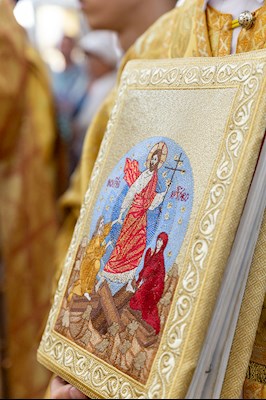 Божественная литургия в храме во имя святых первоверховных апостолов Петра и Павла г. Аткарска