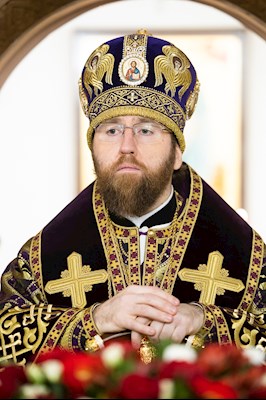 Митрополит Игнатий совершил Великое освящение Крестовоздвиженского подворья Свято-Алексиевского женского монастыря г. Саратова и Божественную литургию в новоосвященном храме