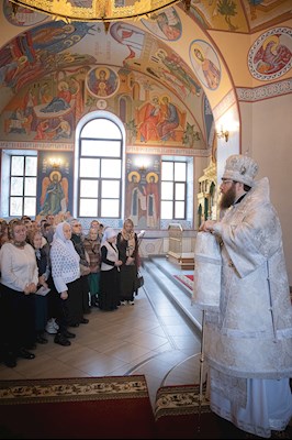 Митрополит Игнатий совершил Божественную литургию и панихиду в Свято-Никольском мужском монастыре г.Саратова