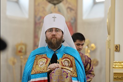 Митрополит Игнатий совершил Божественную литургию в соборном храме святителя Спиридона Тримифунтского г. Саратова