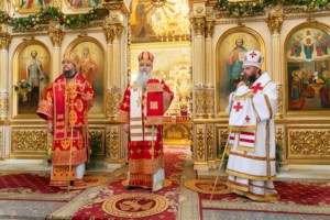 Состоялось соборное служение архиереев и духовенства Саратовской митрополии