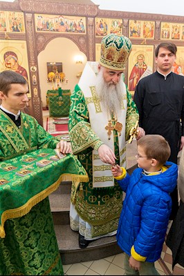 Божественная литургия в храме преподобного Сергия Радонежского г. Саратова