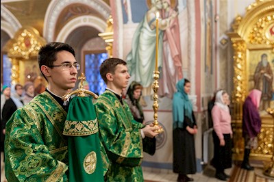 Всенощное бдение в Свято-Троицком кафедральном соборе г. Саратова