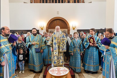 Божественная литургия в храма в честь иконы Божией Матери «Всех скорбящих Радость» г. Саратова