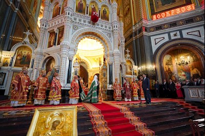Митрополит Игнатий принял участие в Божественной литургии в Храме Христа Спасителя