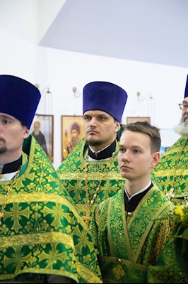 Митрополит Игнатий совершил Великое освящение храма преподобного Серафима Саровского р.п. Татищево и первую Божественную литургию в новоосвященном храме
