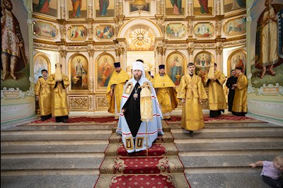 Митрополит Игнатий совершил Божественную литургию в Покровском соборе г. Саратова